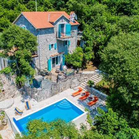 Villa Toscana With A Pool Tivat Exterior foto